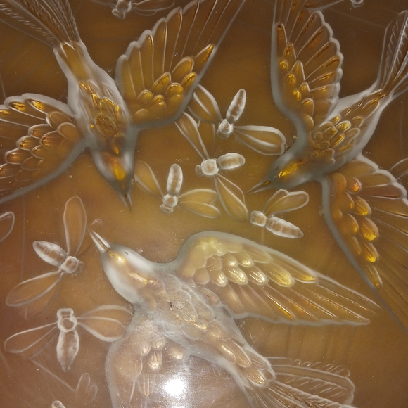 Gorgeous etched bird dish - Picture 4 of 4